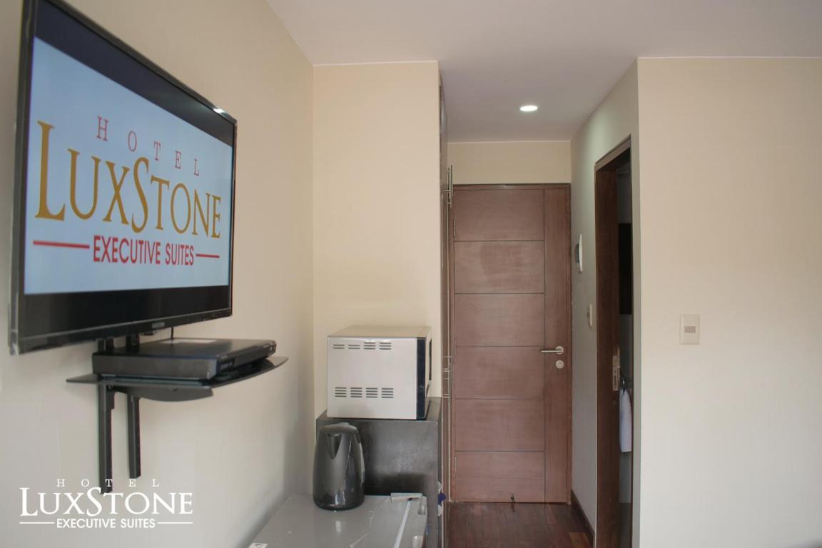 Luxstone Executive & Suites La Paz Exterior photo